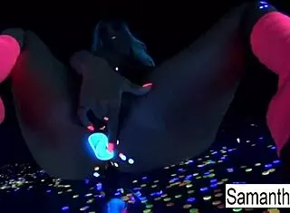 samantha saint masturbating her pussy, wanna watch the solo?