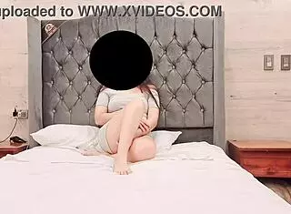 casting a latina while her boyfriend goes out with friends 😊