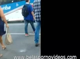 Coroa Rabuda De Vestido Azul