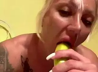 Muscular Bodybuilder Babe Masturbates With Banana And Two Sausages In Usa Sex Scene