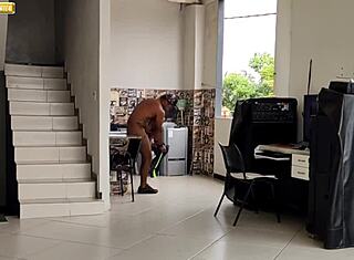 dorință de orgie sălbatică cu fetele latine și puli uriașe