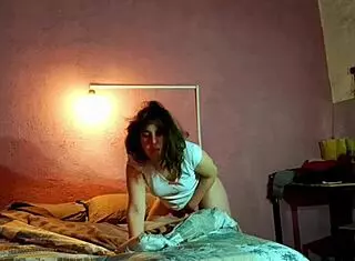 Provocative Colombian Latina Loves Playing on Webcam in Homemade Show