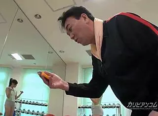 Time fuck bandit stops time in gym, intense ass action