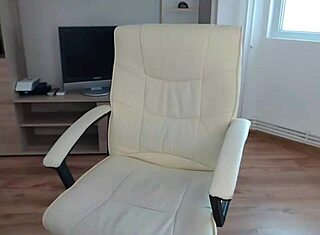 Store patter nørde luder teaser live på cam