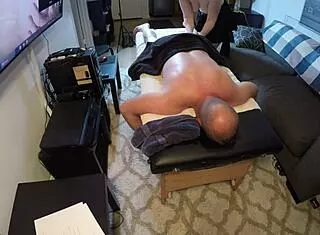 Gigi Breeze Receives Relaxing Massage Session