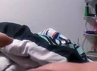 Moaning trans girl cumshot