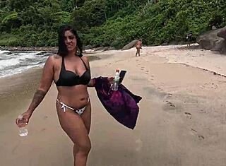 Hei, alătură-te nouă pentru acțiune de grup sălbatică în public!