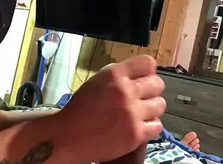 Amateur Wife Gives Handjob To Husband