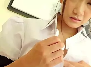 Yuki Ishihara Shows Off Her Tits In Bashful Days