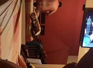 pareja amateur enjoying intimate moments