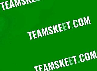 Wow, tämä iso-perse MILF Lolly Dames esittelee hulluja twerking taitoja!