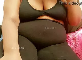 Kolkata girl shows big boobs and tits