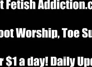 I give the footjob you've dreamed of