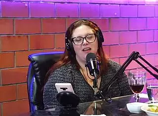 Acompanhante de casais fala sobre iniciar casais no swing amanda smell eleita a acompanhante mais sexy do brasil