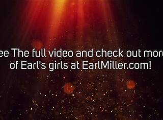 Riley Shy sepatu tinggi godain dengan dildo kaca di main solo