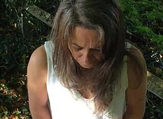 Session BDSM Extérieure Française avec Salope Soumise