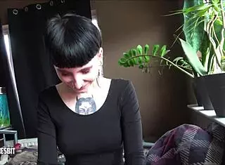 Lou Nesbit And Lia Louise Dominate With Strapon Pegging