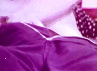 Beaver British vintage di adegan taboo interracial, memek berbulu dipamerkan