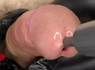 close up of 3-way urethral stretching, wow! 😲