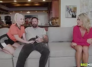 Gia Ohmy Madison Brite Stepfamily Threesome In The Living Room