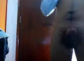 Teen Gives HOT HANDJOB To Cock