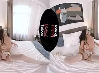 Virtual Taboo Wonderland Babe With Shaved Pussy!