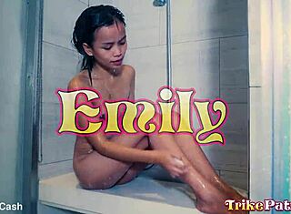 Film Hardcore Rżnięcia z Niegrzeczną Nagą Pinay w Akcji