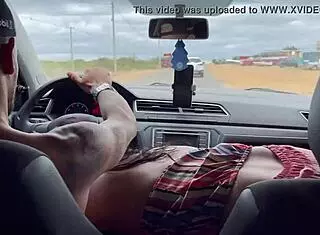 Motorista Fodendo Novinha Peituda