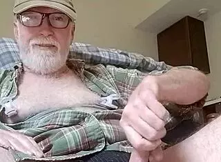 Thomas Odea Takes Monster Cock In Gay Porn!