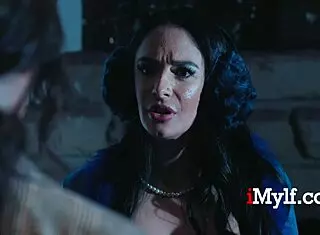 latina milf offers stepdaughter's bf a hot threesome 😏