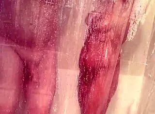 Mandeezy4u2 bathes and masturbates in shower.