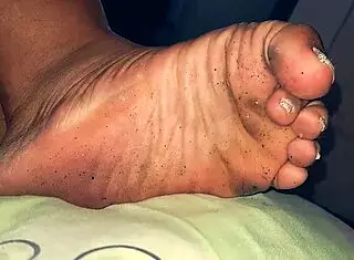 just seducing you with my sexy ebony feet, big ass close up