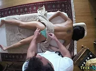 Amateur brunette gets a relaxing massage