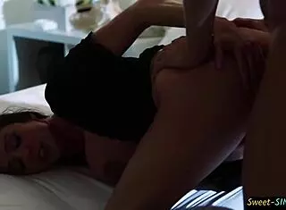 Classy cougar pounded in missionary and spooning positions