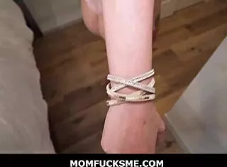 Lolly dames fucks johnny hard!