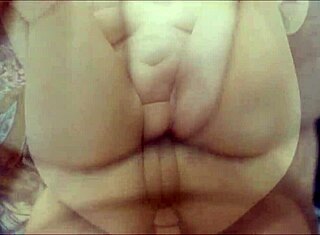 Slutty stesøster knuller hardt for oppmerksomhet