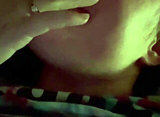 เมียของฉันโดนเย็ดในห้องน้ำด้วยคำพูดสกปรก