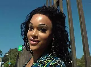 Gorgeous Ebony Tranny Masturbates