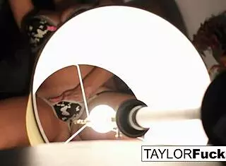 taylor vixens hotel room masturbation 😏