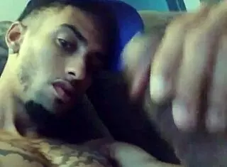 Tattooed girl masturbates in her room 😏