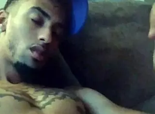 Tattooed girl masturbates in her room 😏