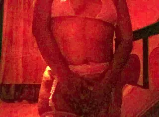 Playing alone with 22cm dildo!