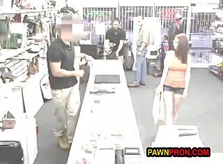 נרדם שדיים מזדיין חזק בגלל הלוואת סטודנט בפעולה קבוצתית פרועה