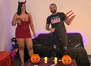 fode cast - pitoco o anão da televisão do programa câmera escondidas e do the noite vem dar um trato na apresentadora