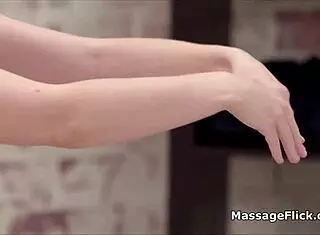 Beautiful Curvy Masseur Gives Sloppy Blowjob