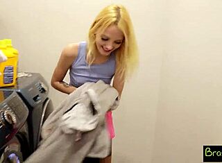 顽皮金发继妹被继兄主管内射 S9 E9