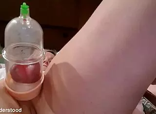 Blonde milf enjoys homemade pussy pumping