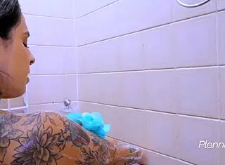 latina in the bath thinking of you, tight pussy orgasm 😘