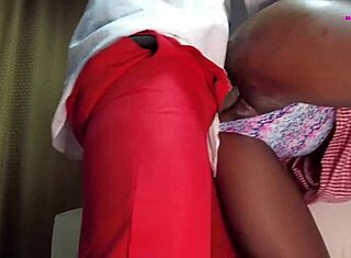 Garota universitária magra lembra foda dura na aula particular, vídeo completo no red