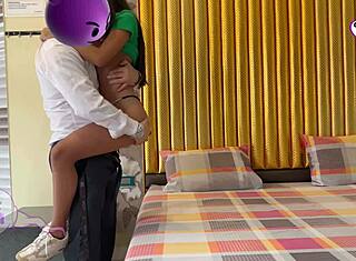 Brenda Flaca ung debut i Caletica med amatør anal casting-interview fra Peru